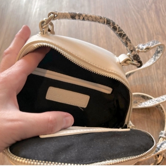 FREE PEOPLE Cream White Grey Convertible Backpack Crossbody Bag H7"xW6.5"NEW - Picture 11 of 15